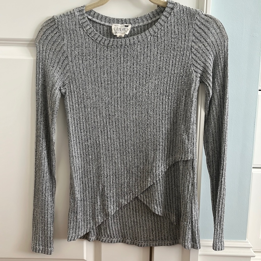 LA Hearts gray sweater